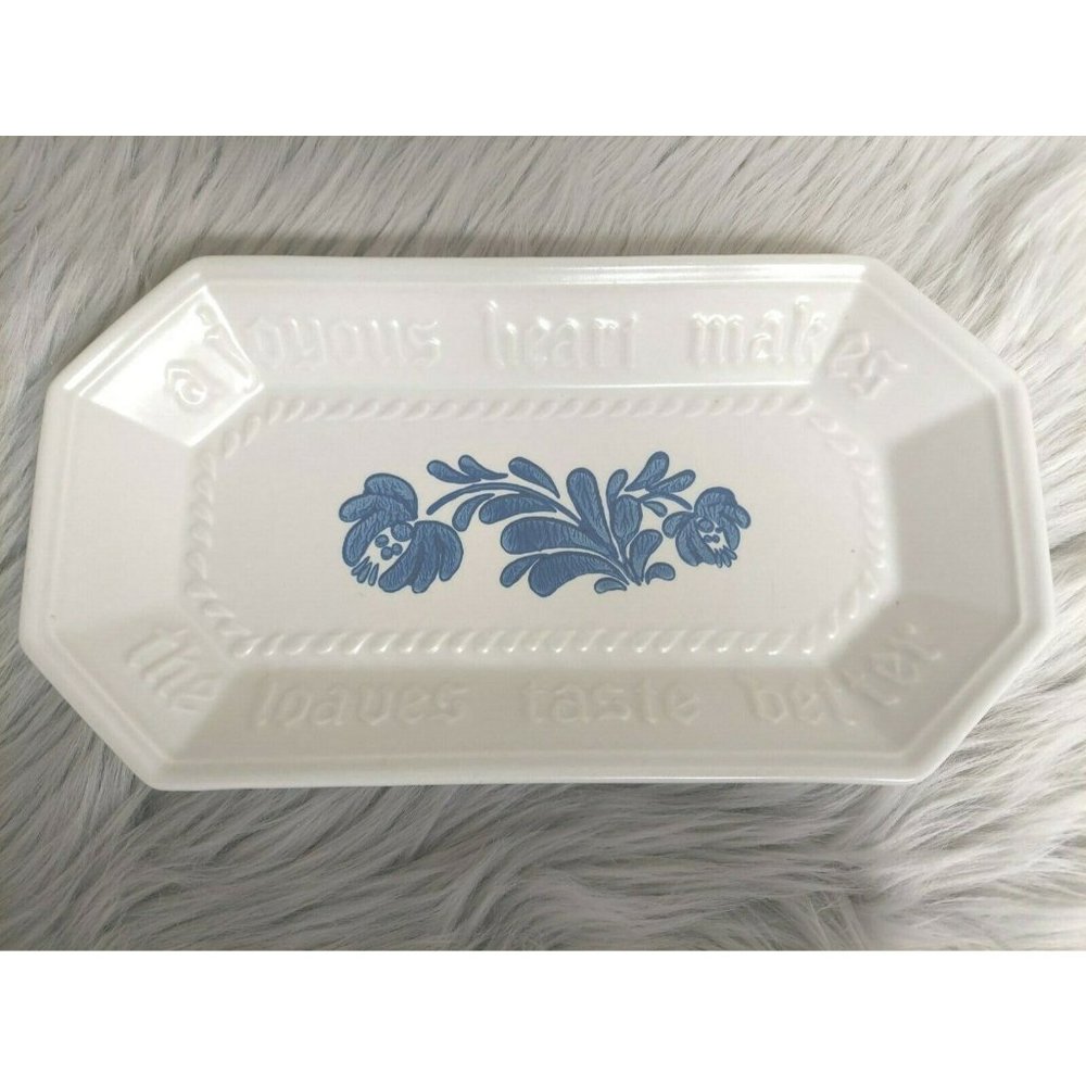 Pfaltzgraff Yorktowne Bread Loaf‎ Tray A Joyous Heart Rectangular Shape